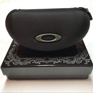 New Oakley Sport Vault Case
